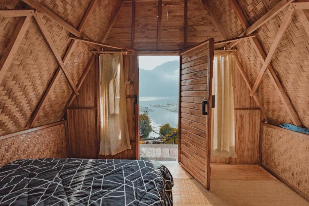 D' Tepi Danau Glamping Luxuszelt Kintamani