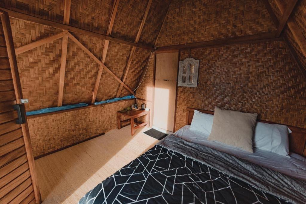 Luxury tent D' Tepi Danau Glamping