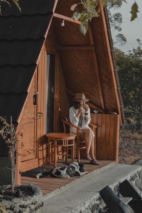 Luxury tent D' Tepi Danau Glamping
