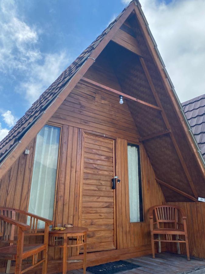 Luxury tent D' Tepi Danau Glamping *