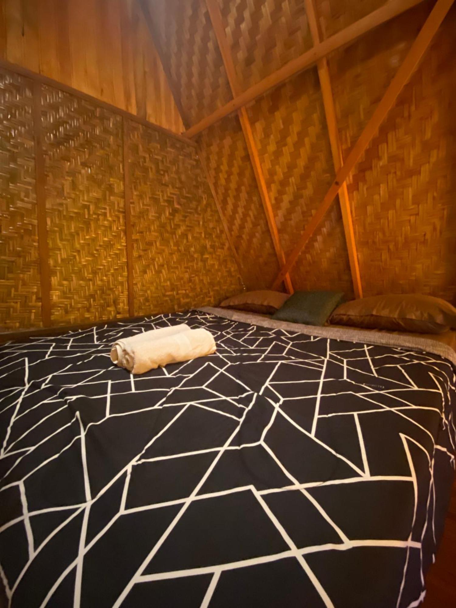 D' Tepi Danau Glamping Kintamani (Bali)